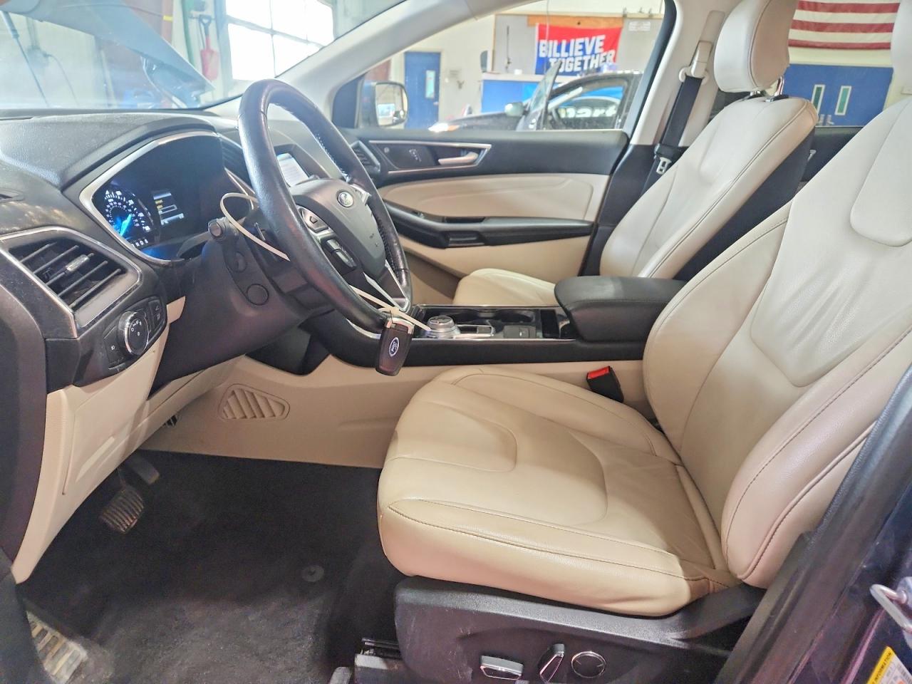 Ford Edge Titanium