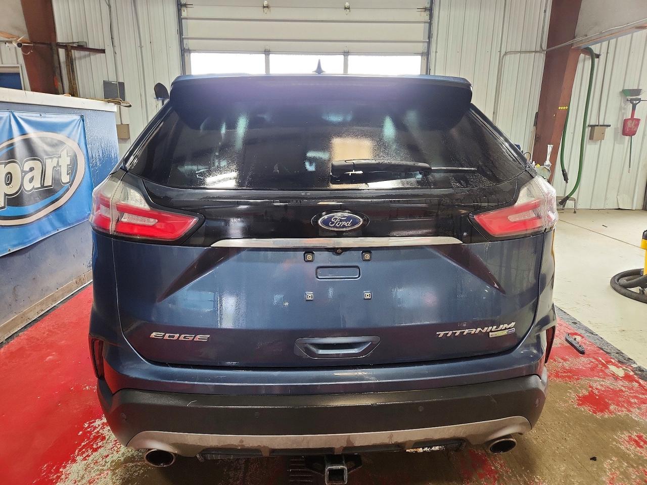 Ford Edge Titanium
