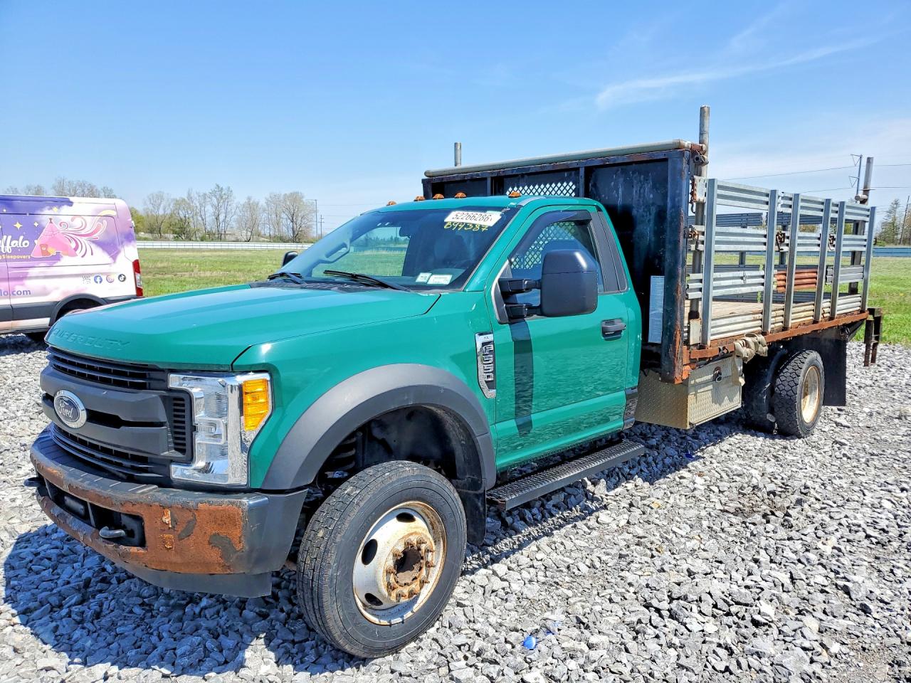 Salvage Ford F-550 Image