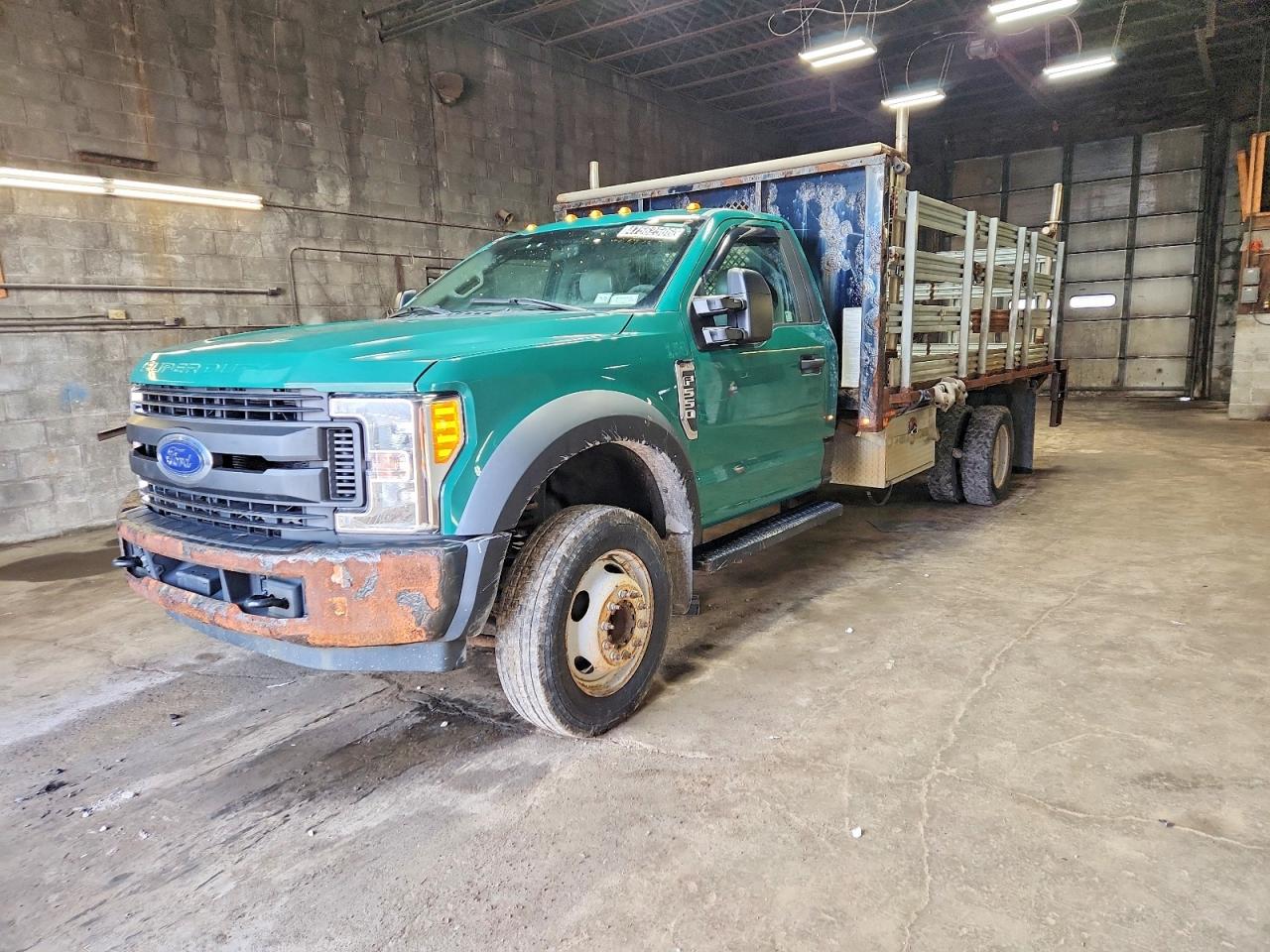 Ford F-550 Super Duty