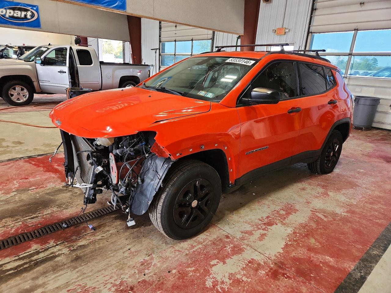 Salvage Jeep Compass Image