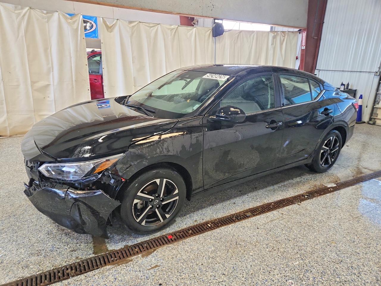 Salvage Nissan Sentra Image
