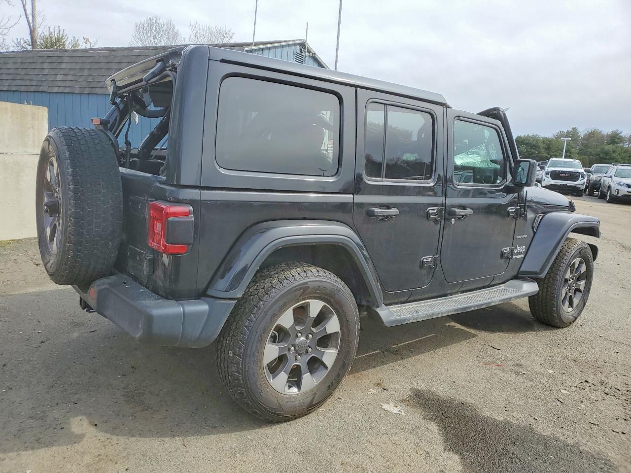 Jeep Wrangler Sahara