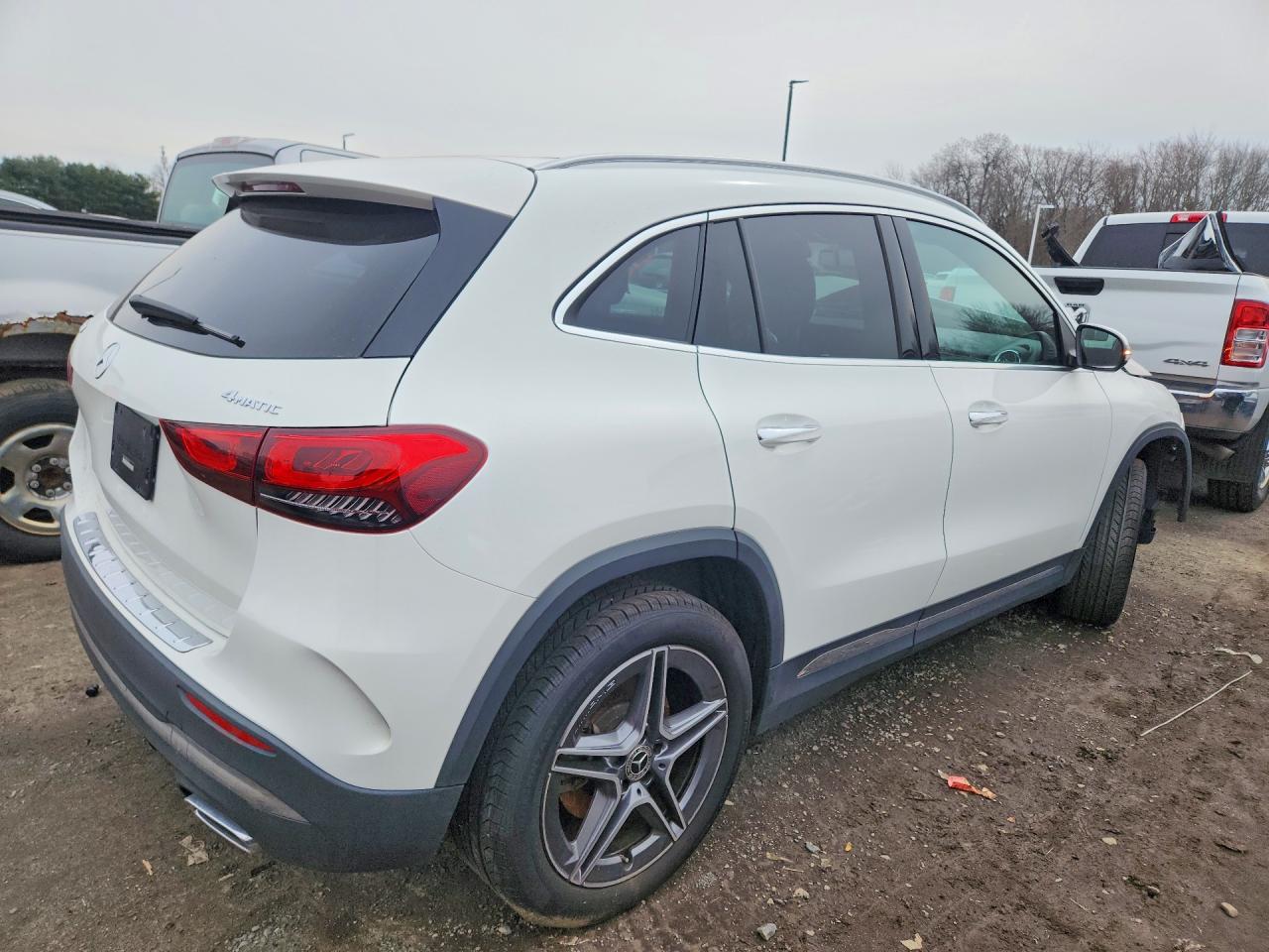 Mercedes-Benz GLA 250 4matic