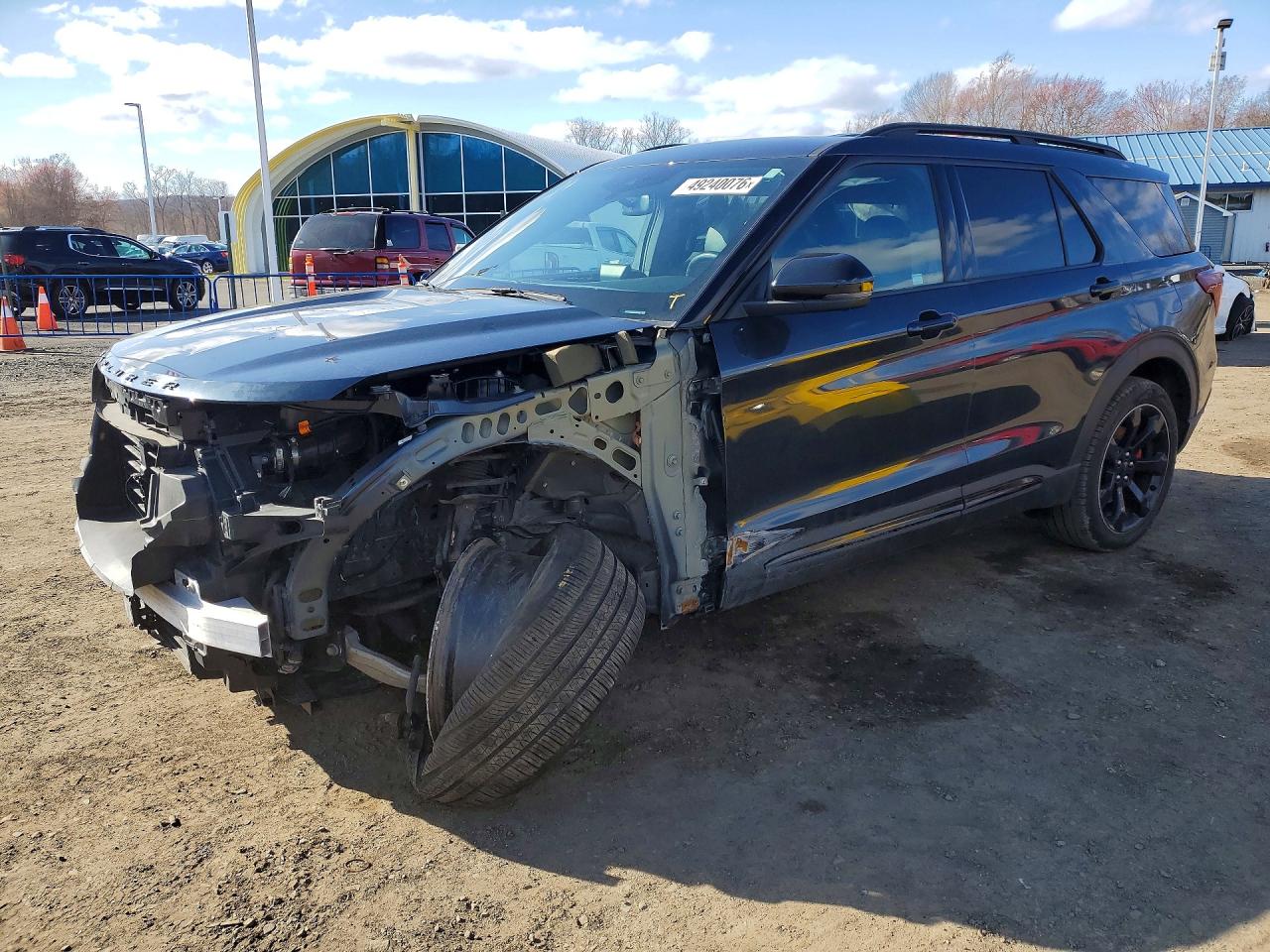 Salvage Ford Explorer Image