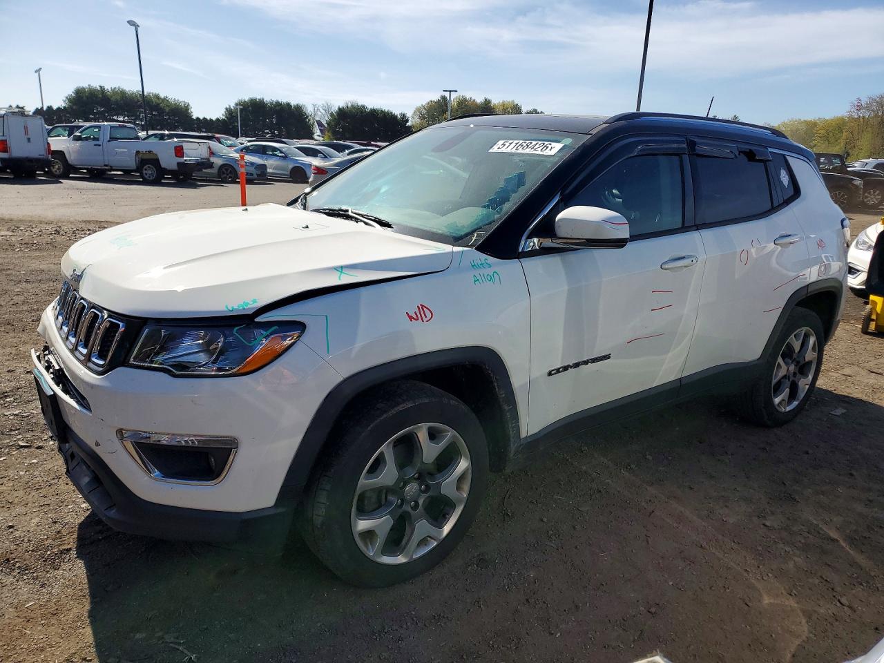 Salvage Jeep Compass Image