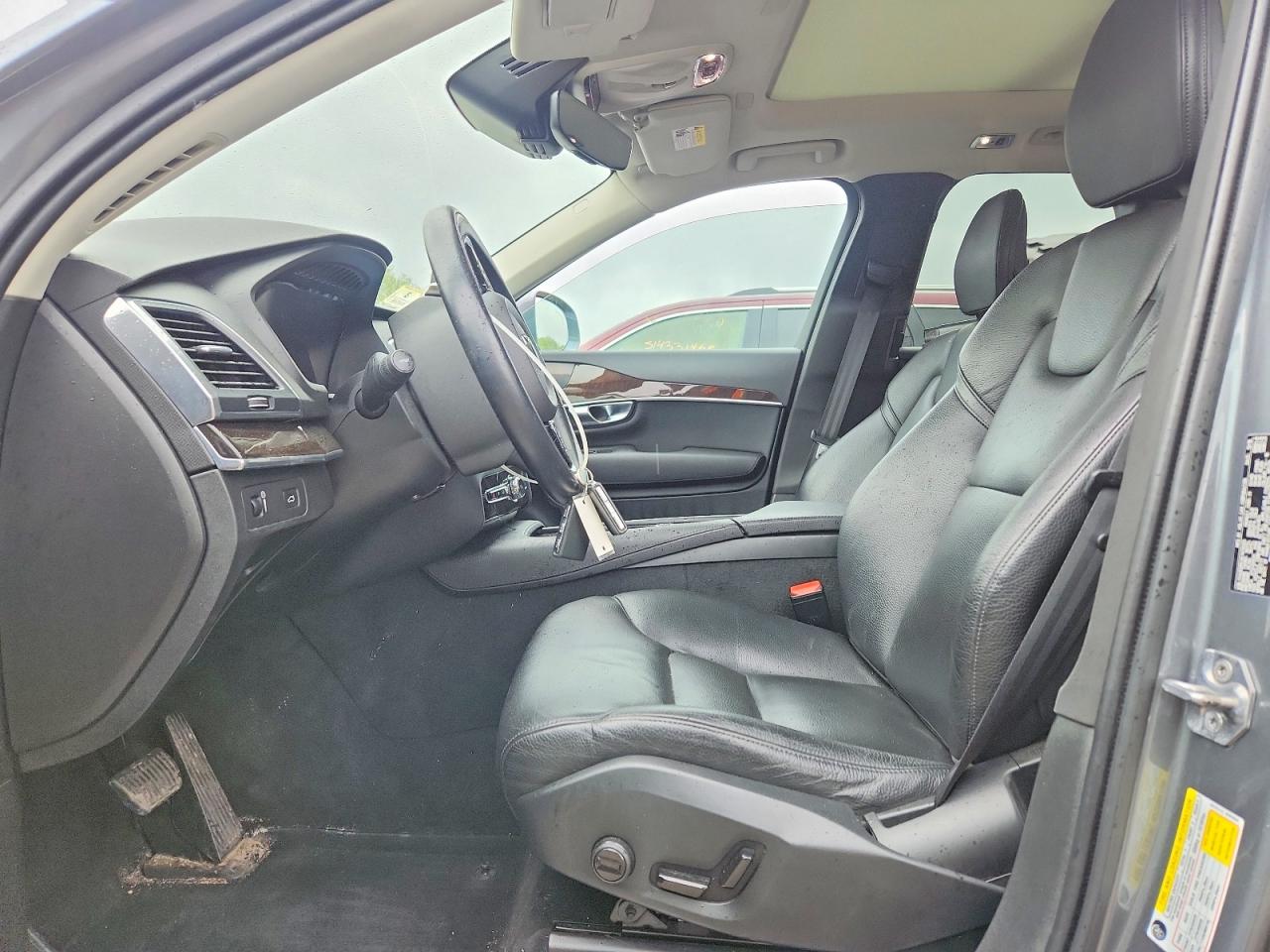 Volvo XC90 T5 Momentum