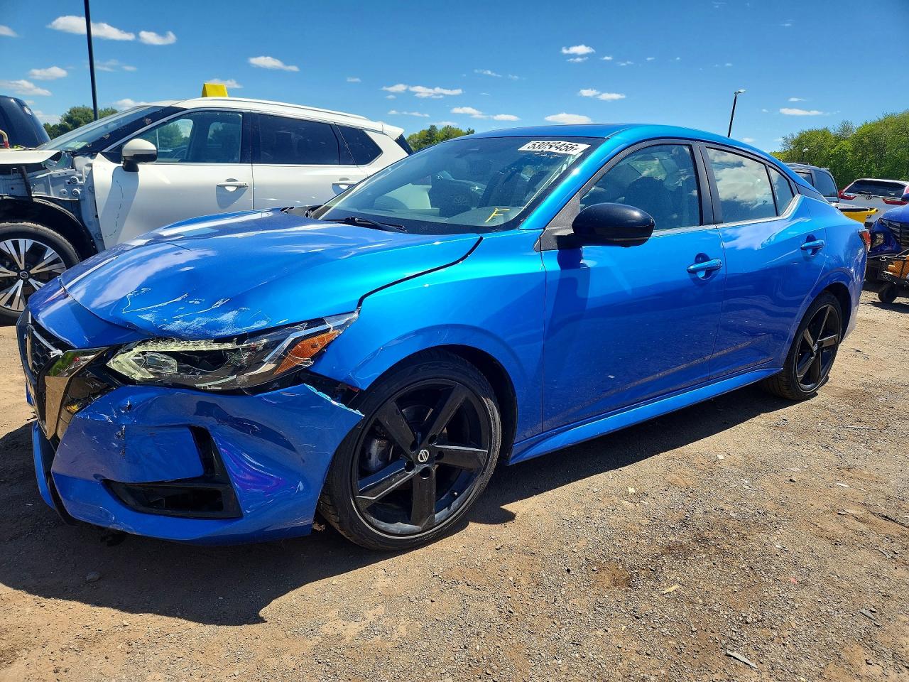 Salvage Nissan Sentra Image