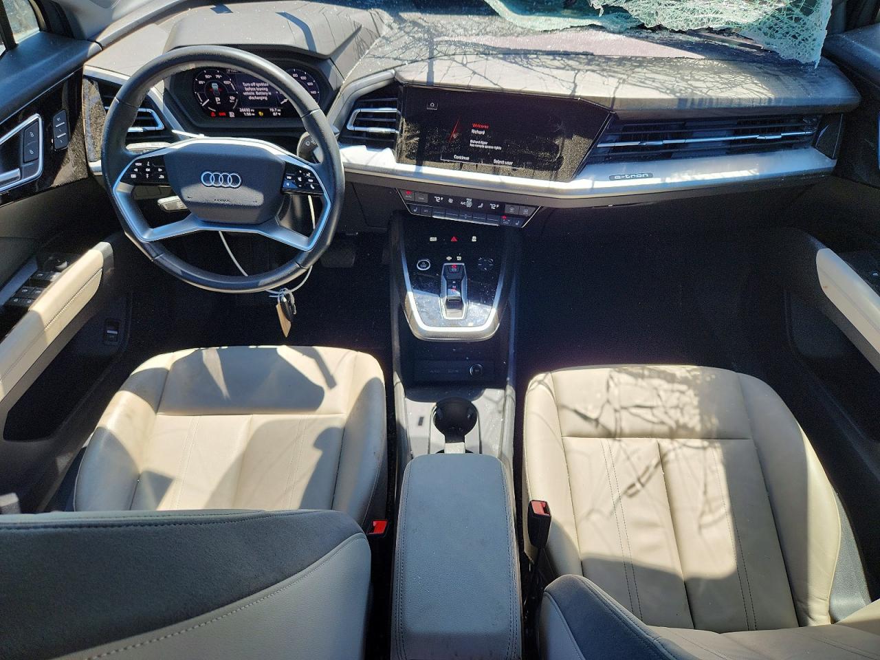 Audi Q4 Premium
