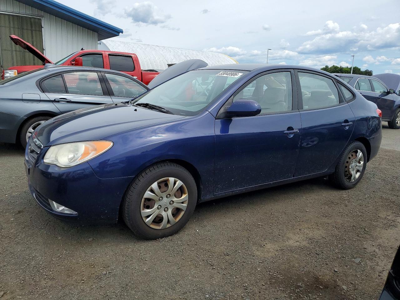 Salvage Hyundai ELANTRA Image