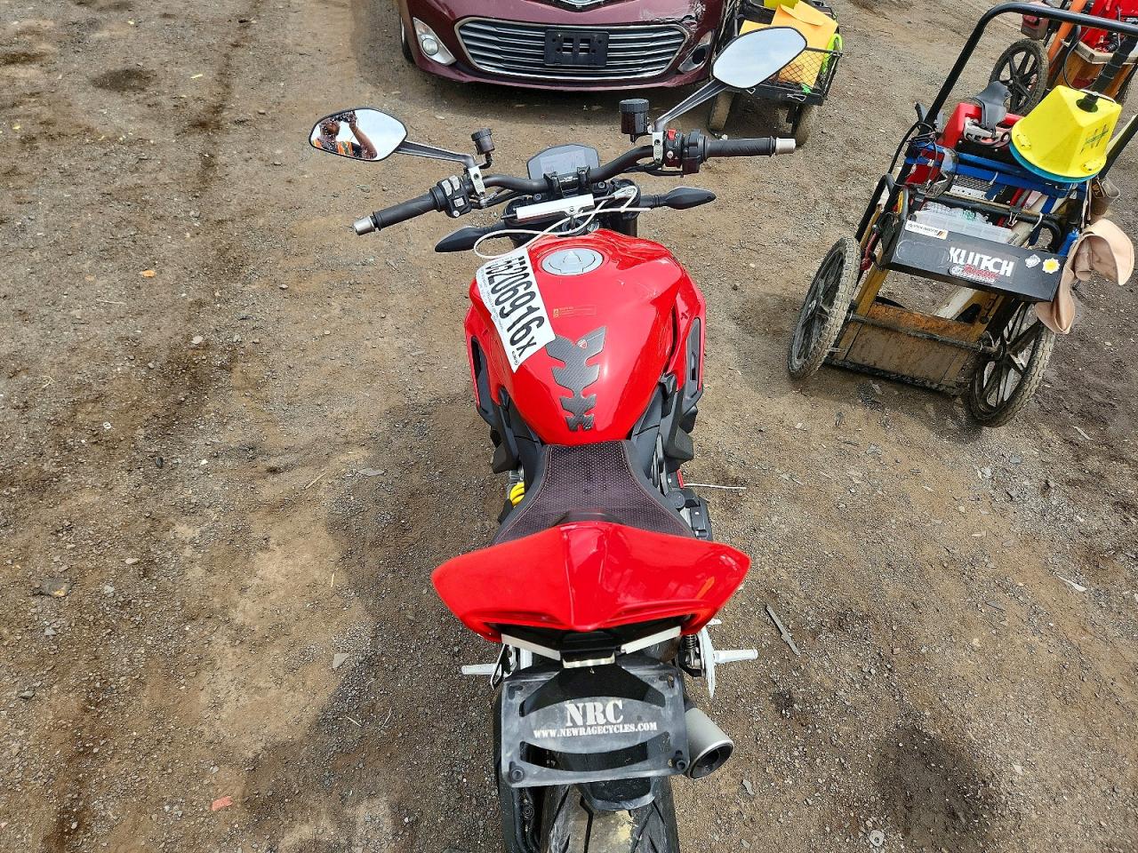 Ducati Streetfigh V2