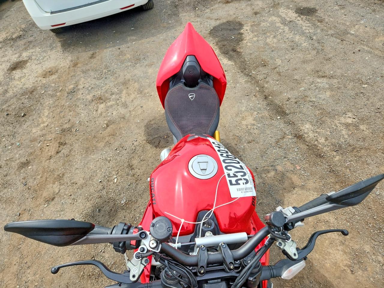 Ducati Streetfigh V2