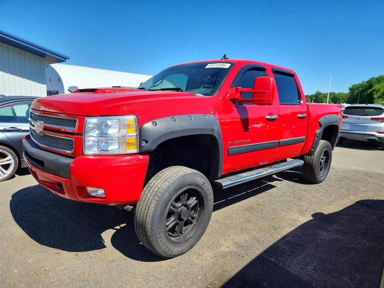 Salvage Chevrolet Silverado Image