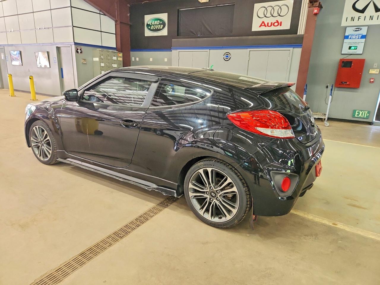 Hyundai VELOSTER Turbo