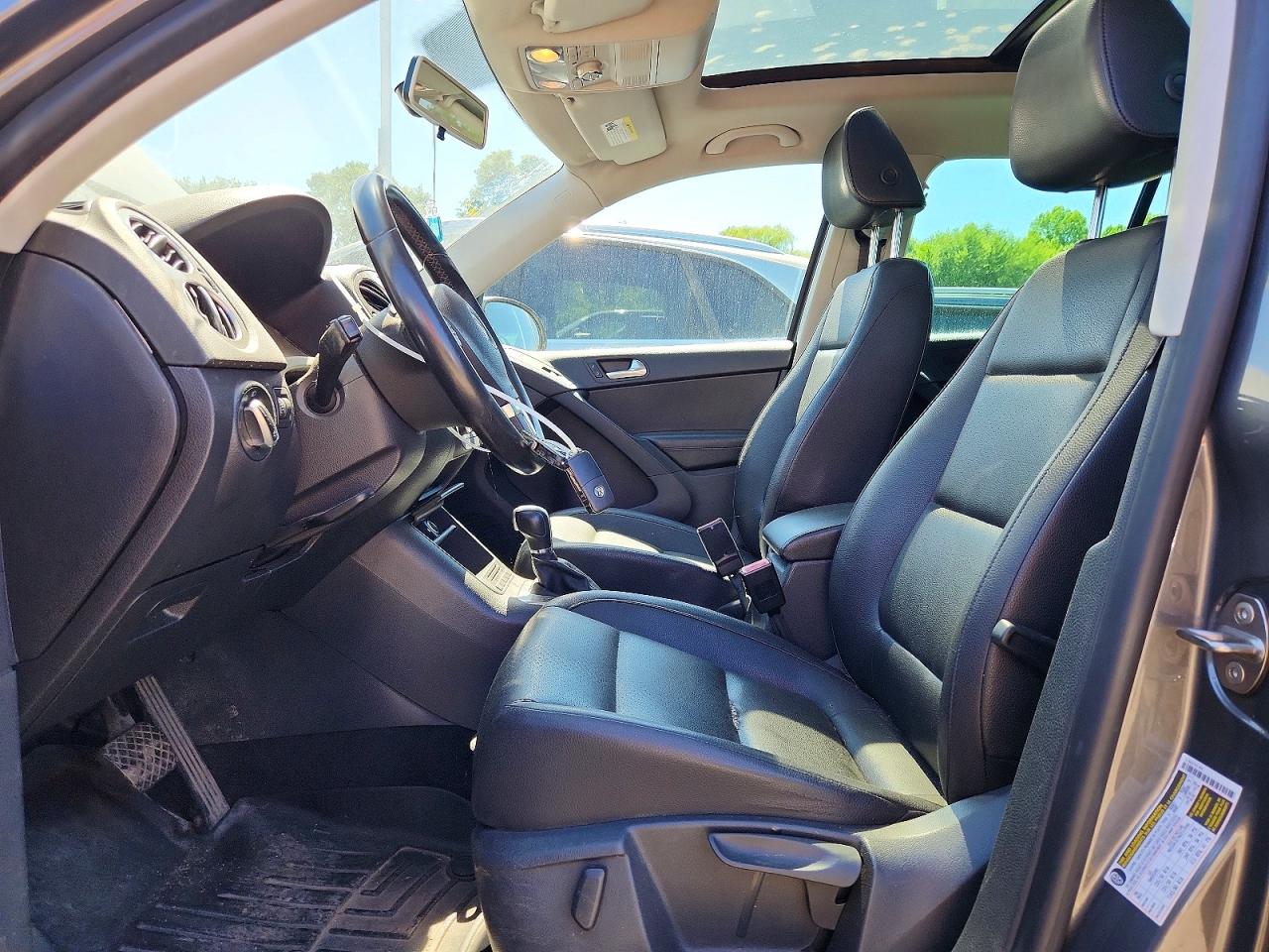 Volkswagen Tiguan S