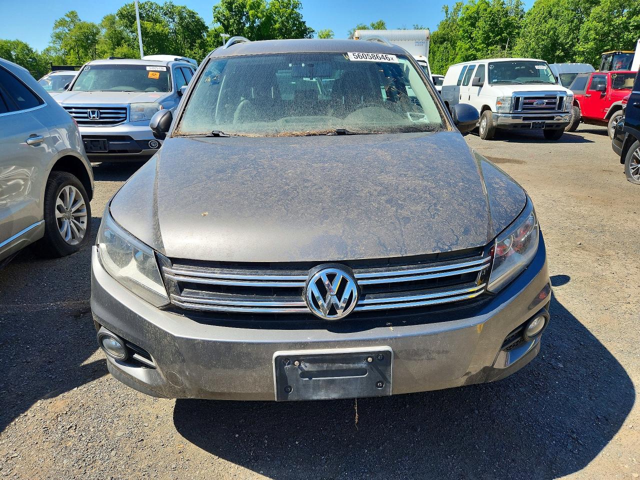 Volkswagen Tiguan S