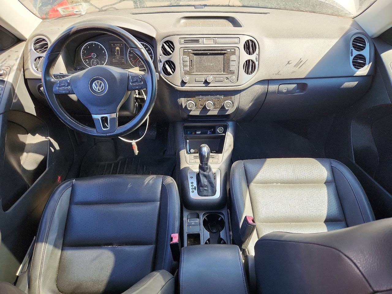 Volkswagen Tiguan S