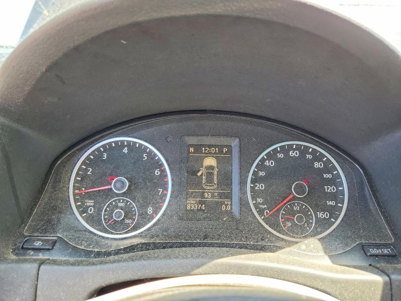 Volkswagen Tiguan S