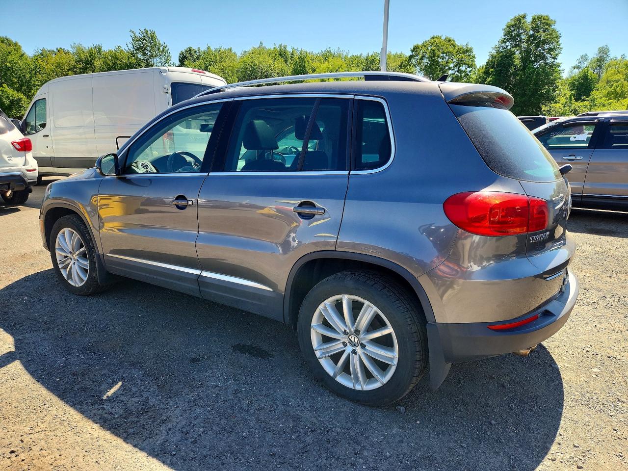 Volkswagen Tiguan S