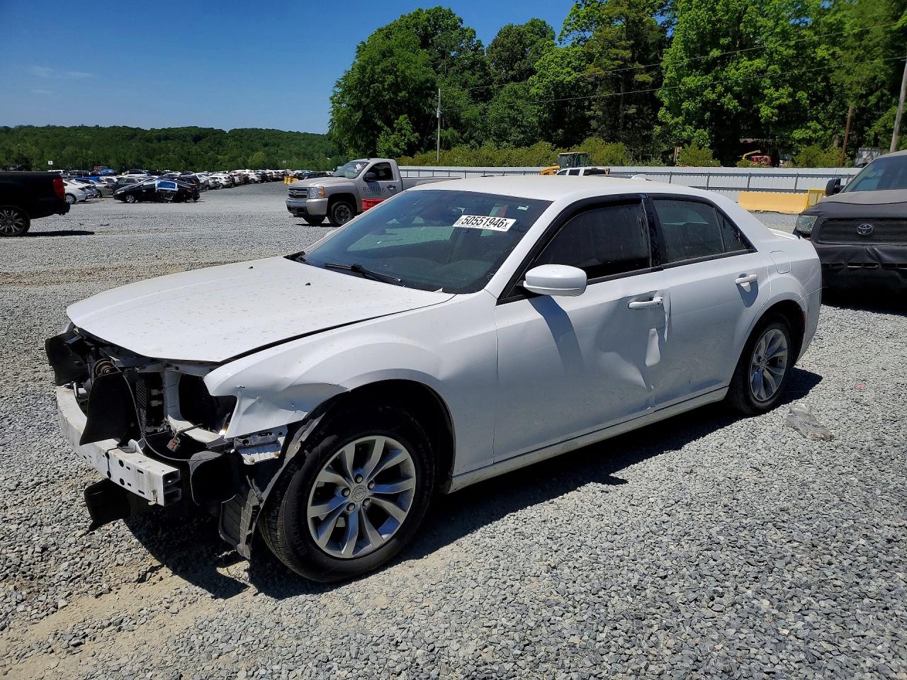 Salvage Chrysler 300 Image