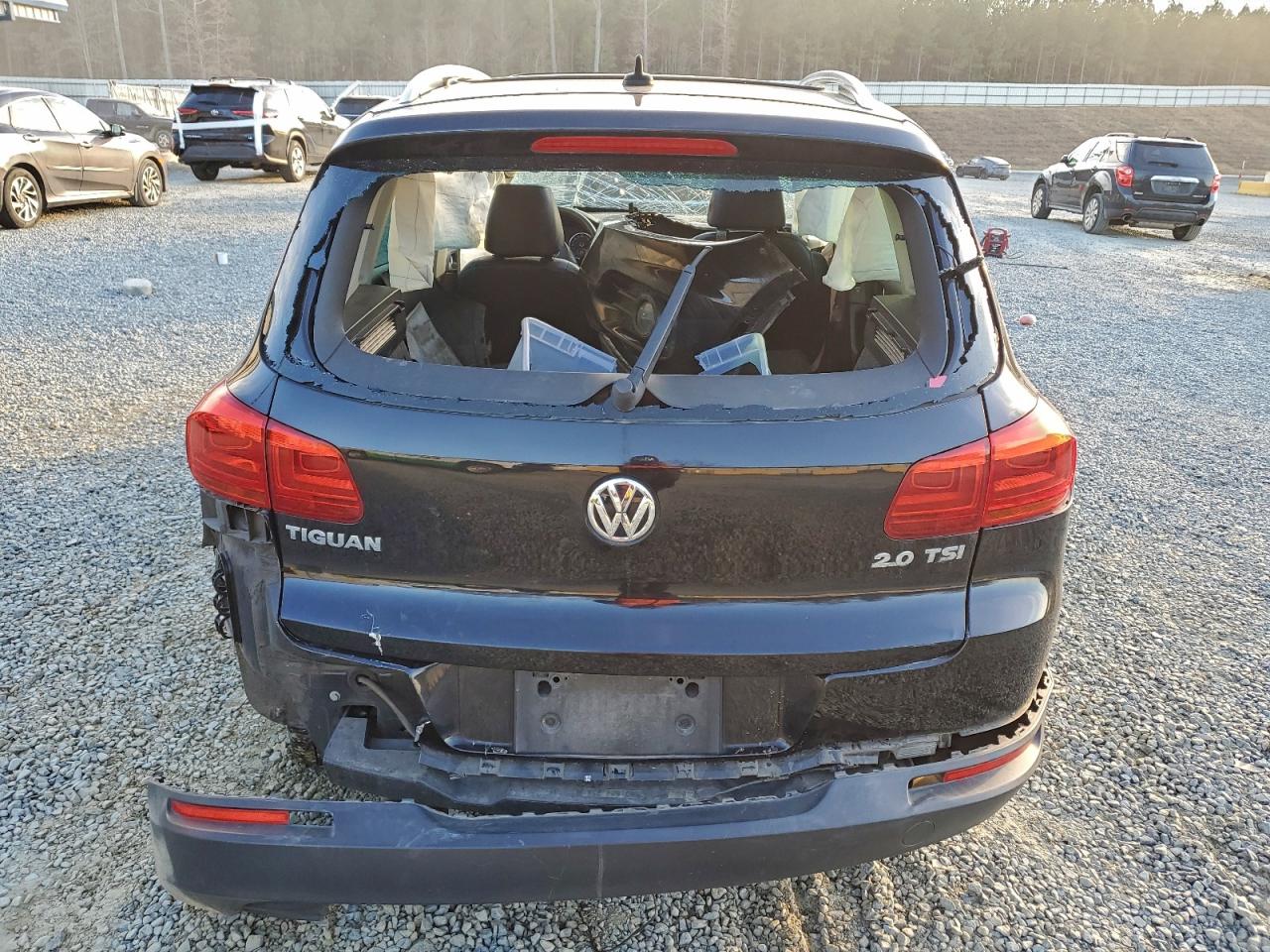 Volkswagen Tiguan S
