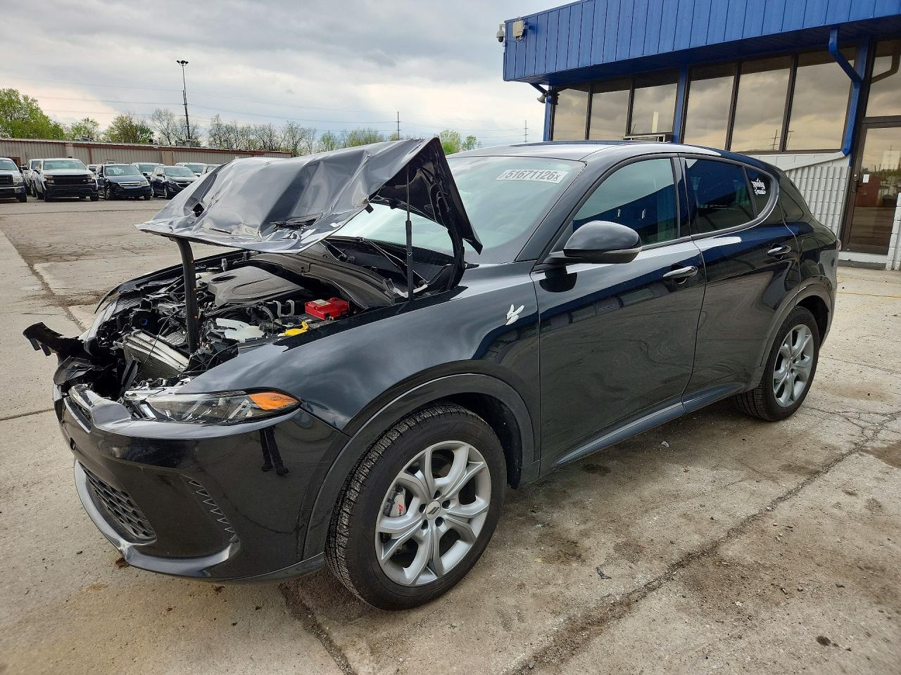 Salvage Dodge Hornet Image
