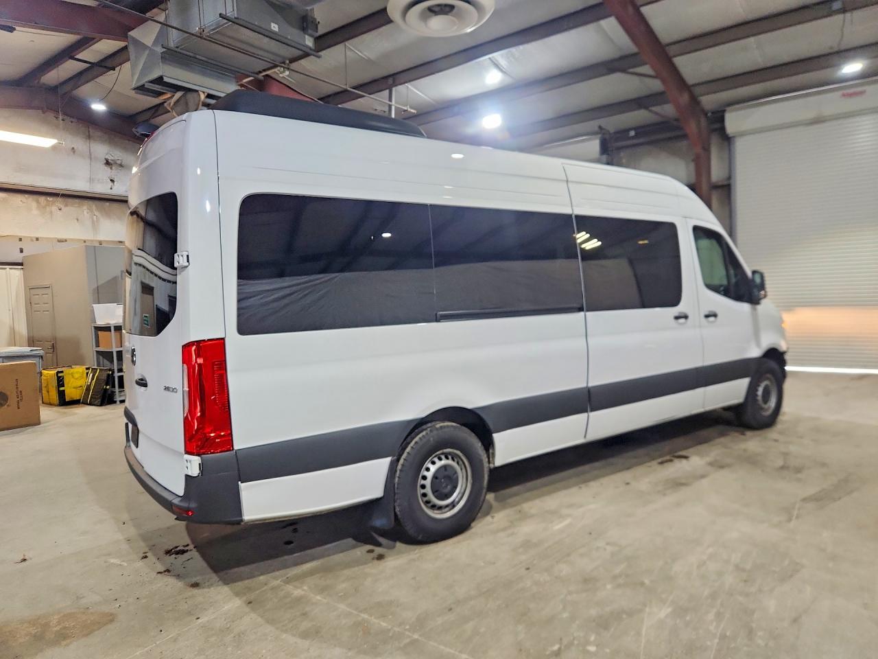 Mercedes-Benz Sprinter 2500