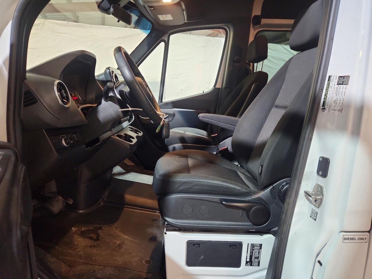 Mercedes-Benz Sprinter 2500