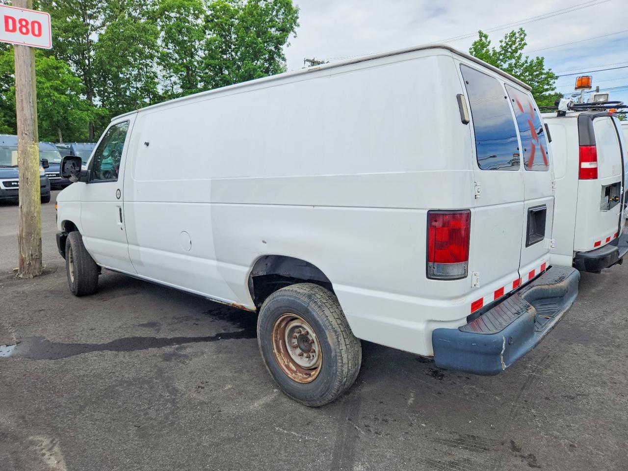 Ford Econoline E250 Van