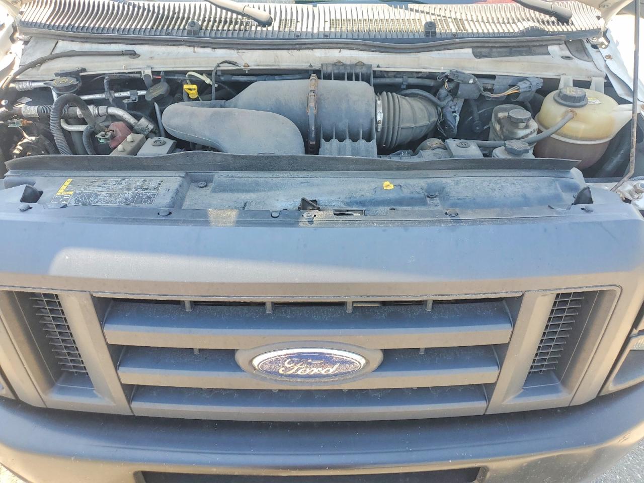 Ford Econoline E250 Van