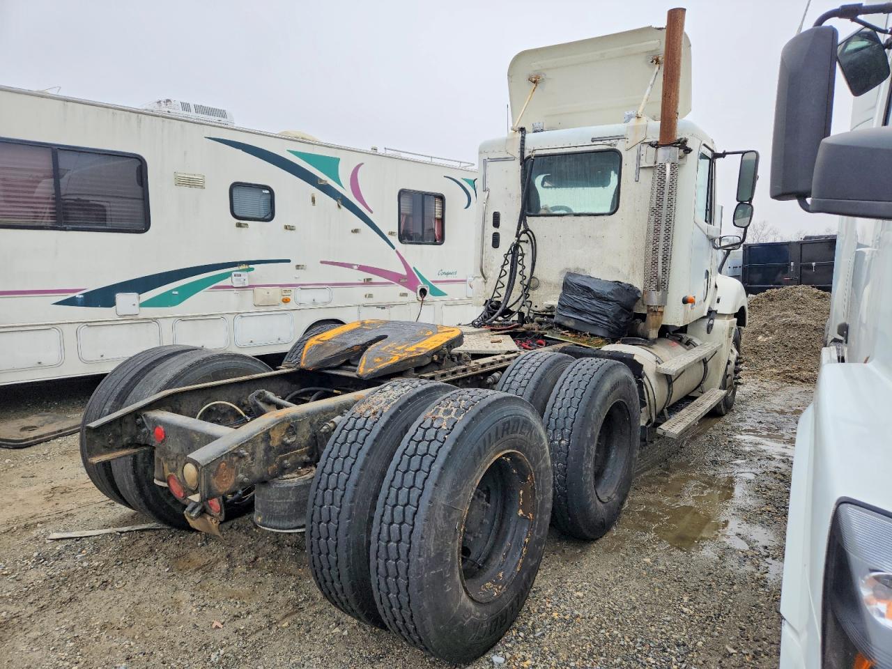Freightliner Conventional Columbia