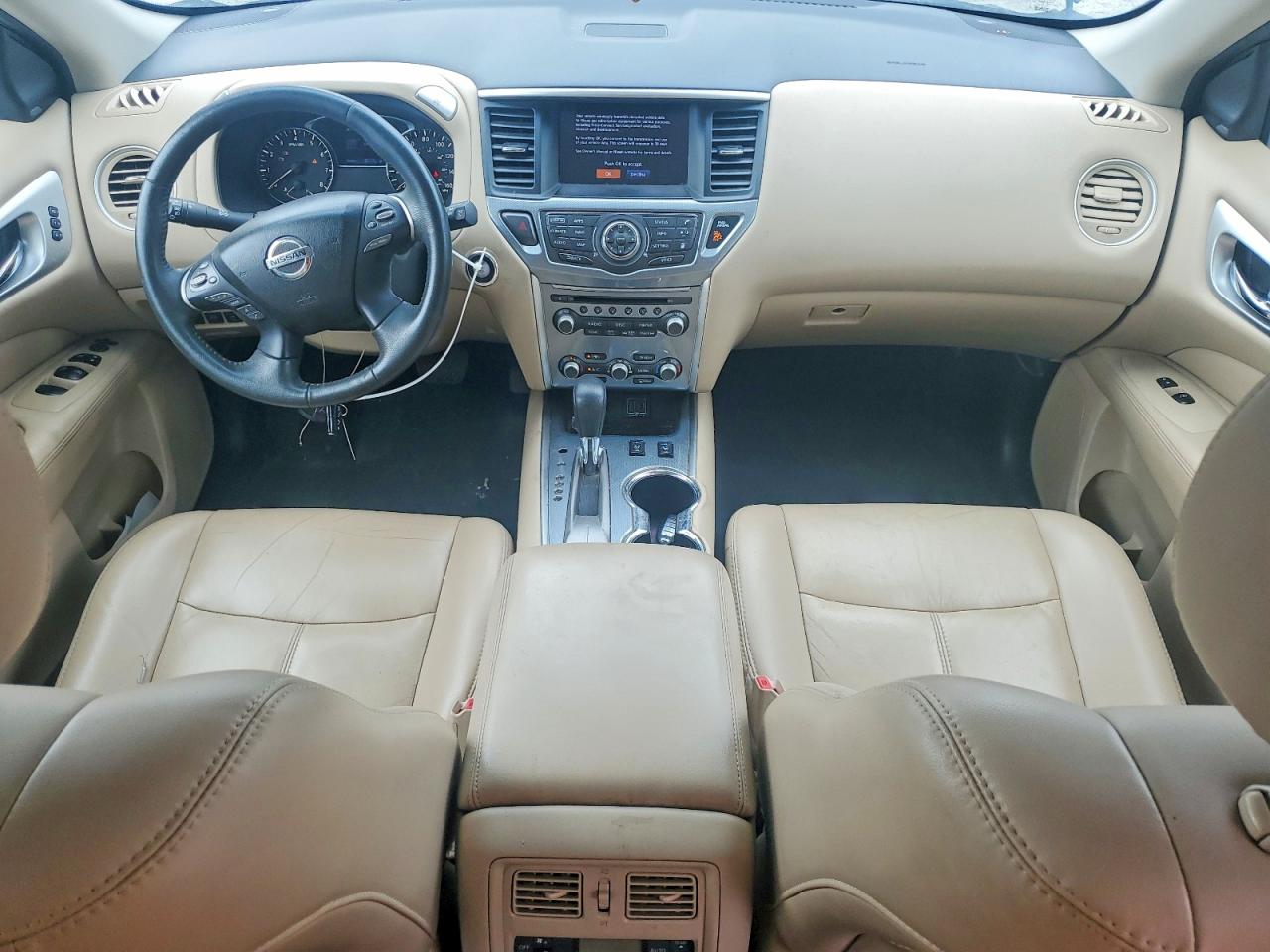 Nissan Pathfinder S