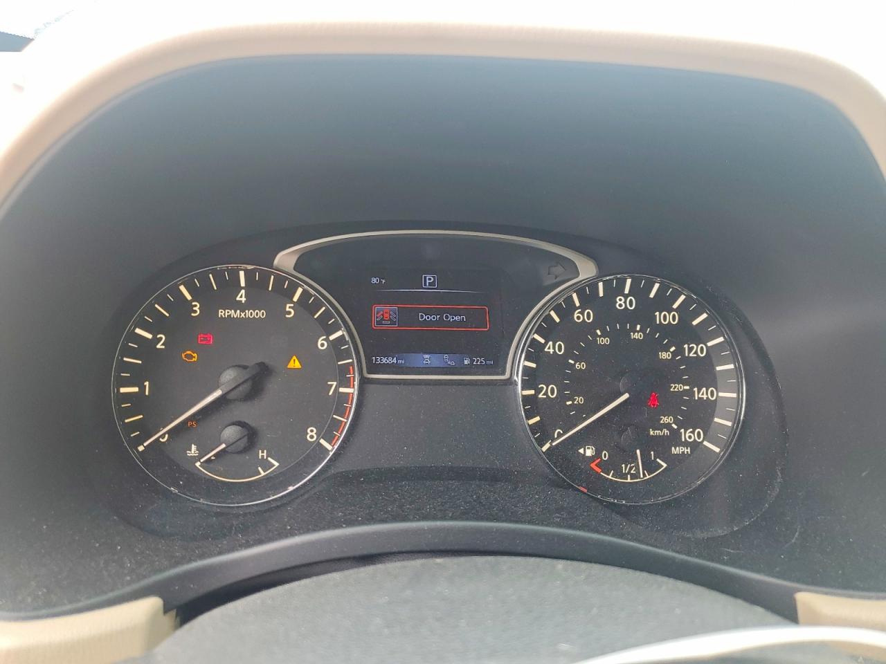 Nissan Pathfinder S