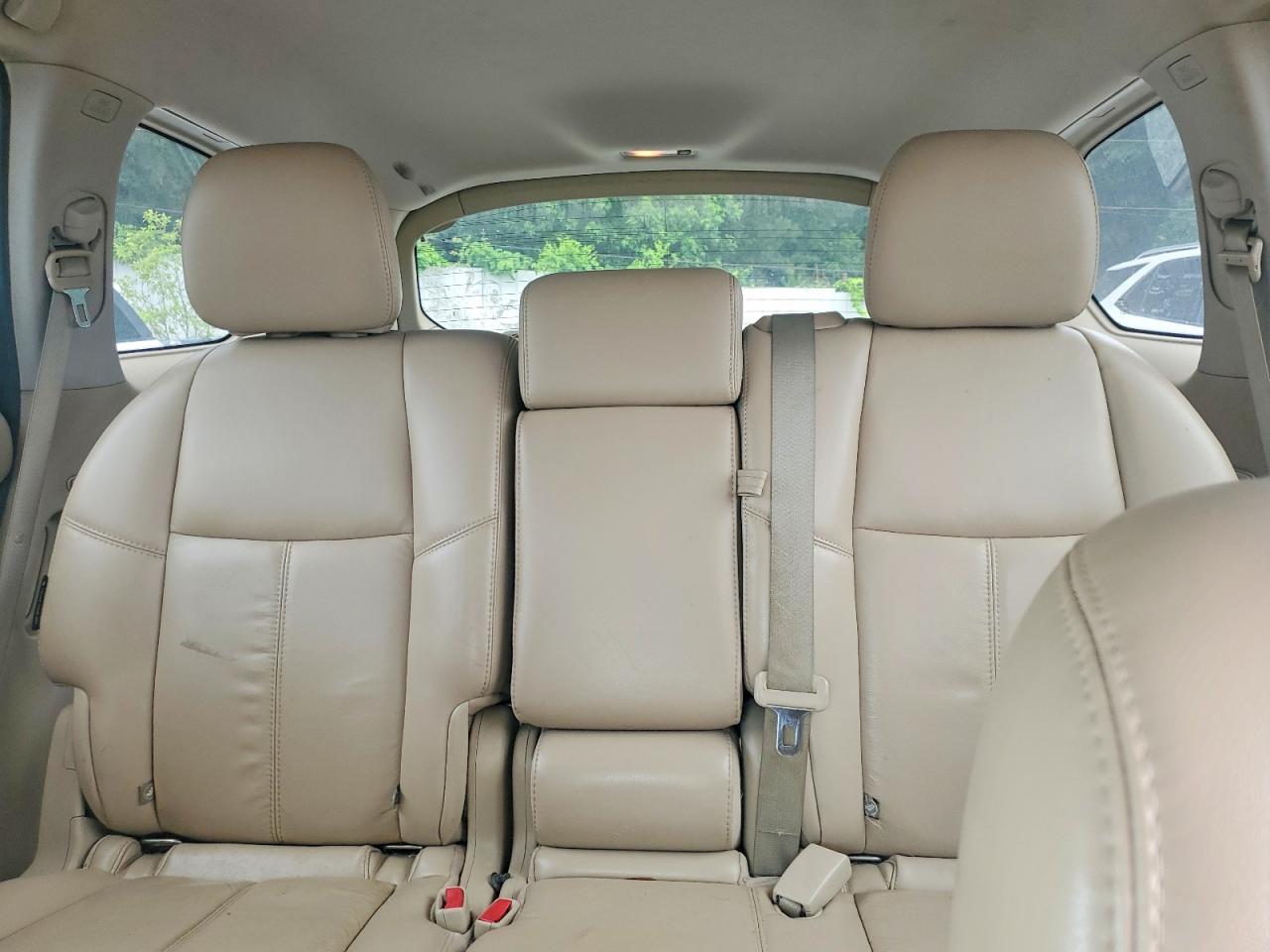 Nissan Pathfinder S
