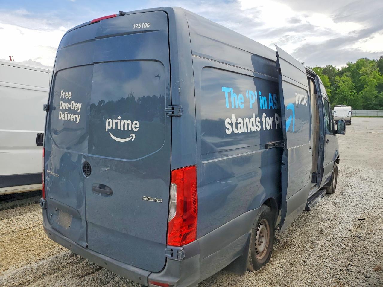 Mercedes-Benz Sprinter 2500