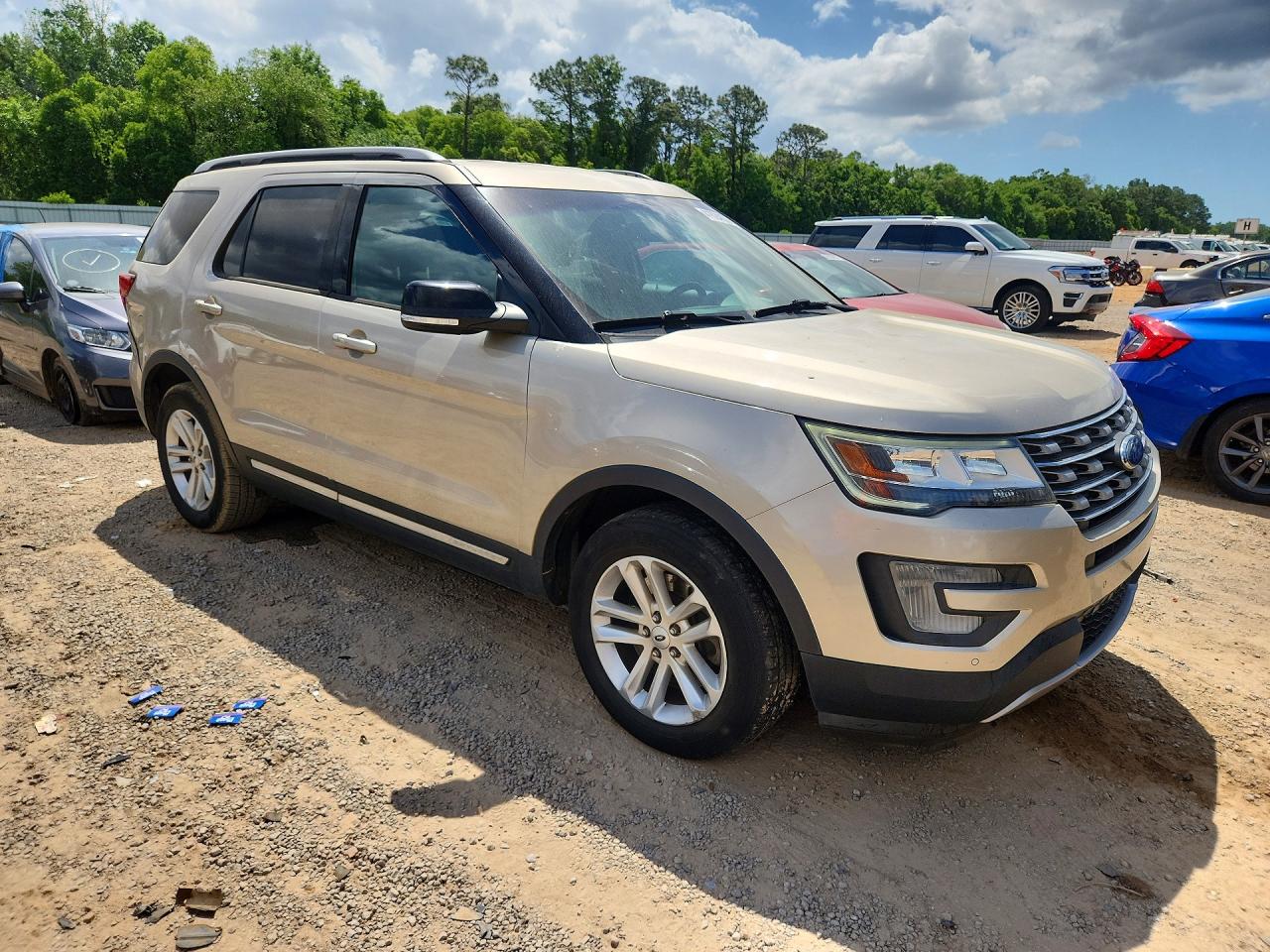 Ford Explorer Xlt