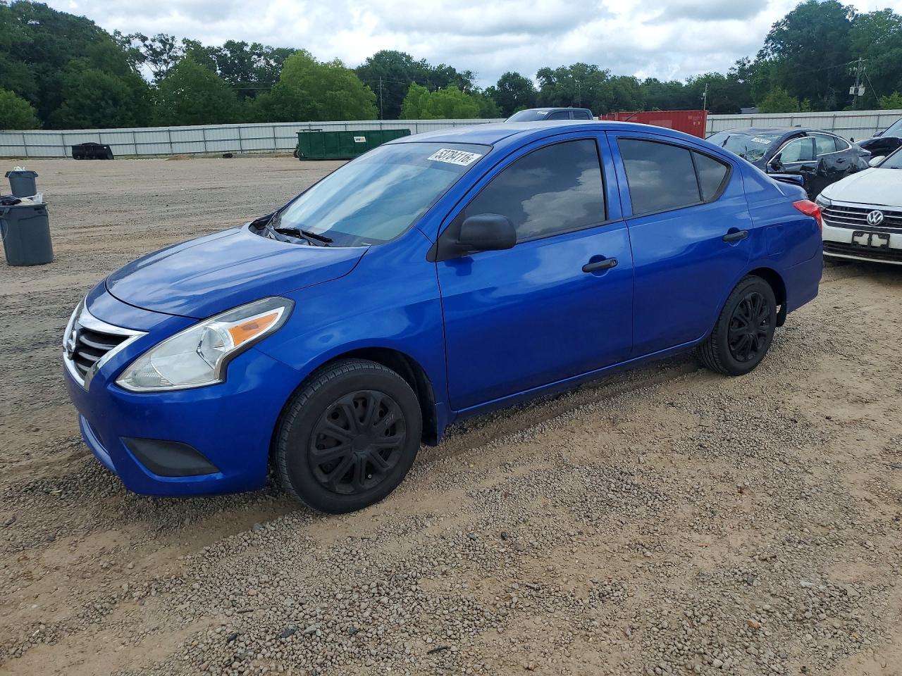 Salvage Nissan Versa Image