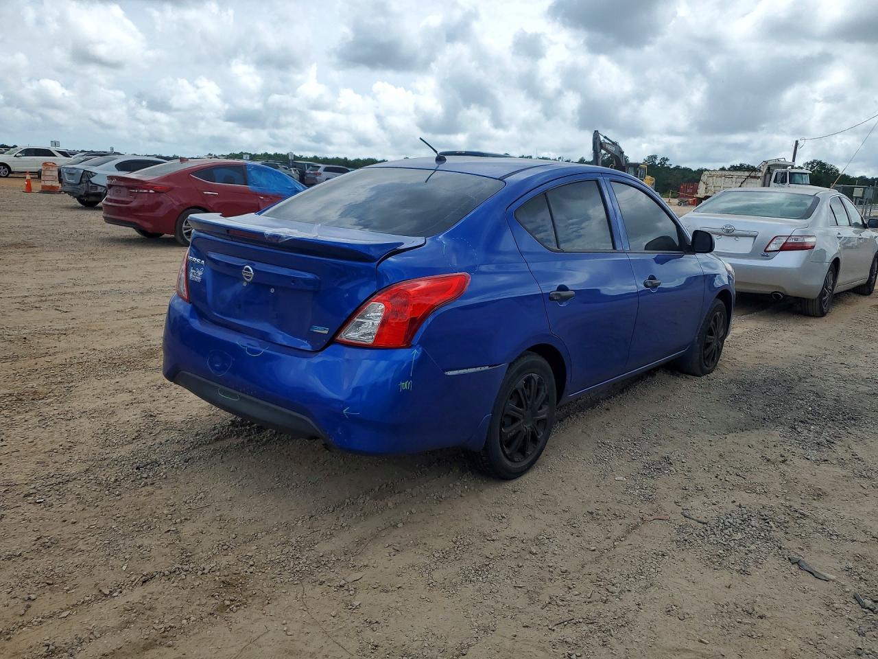 Nissan Versa 1.6 S Plus
