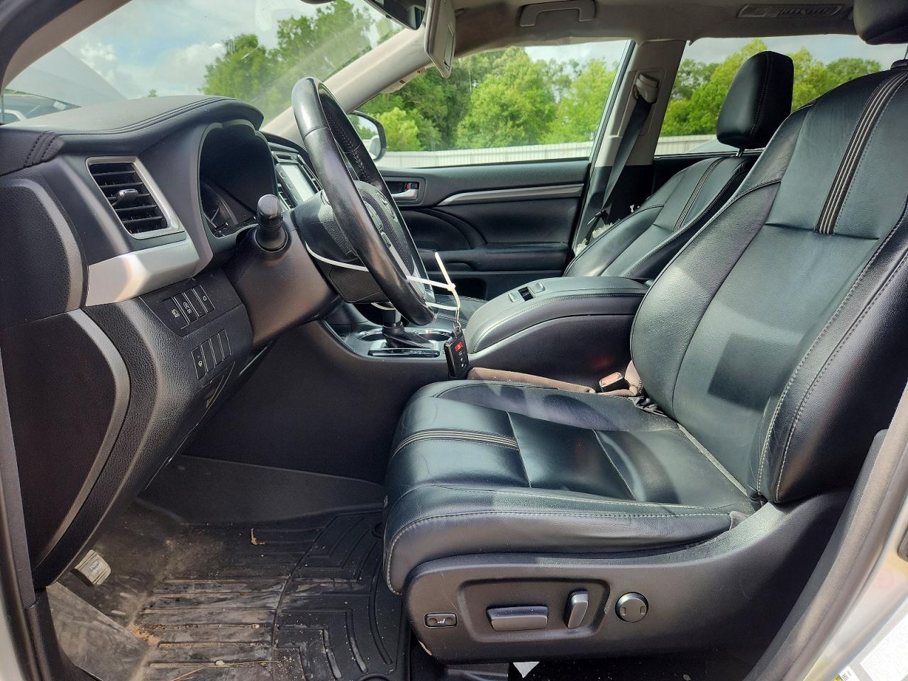 Toyota Highlander Se