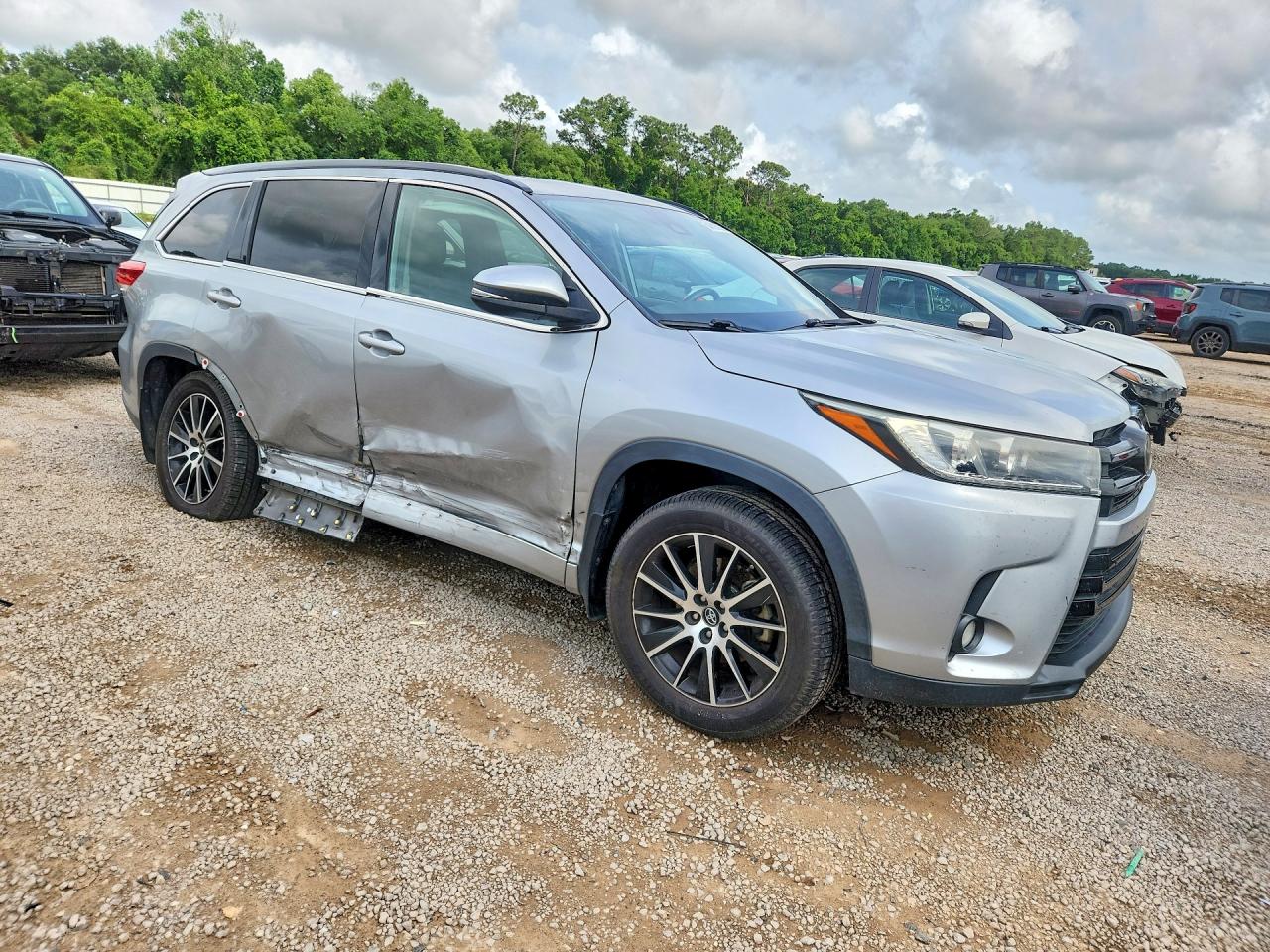 Toyota Highlander Se