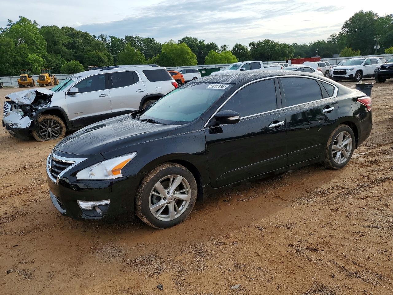 Salvage Nissan Altima Image