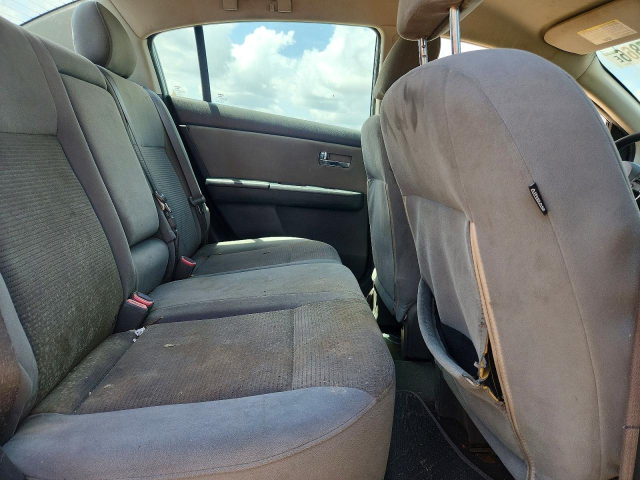 Nissan Sentra 2.0