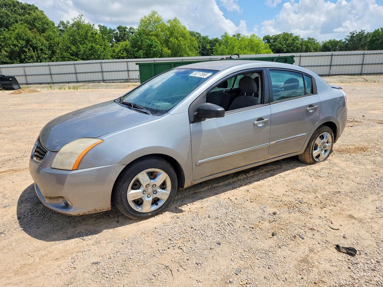 Salvage Nissan Sentra Image