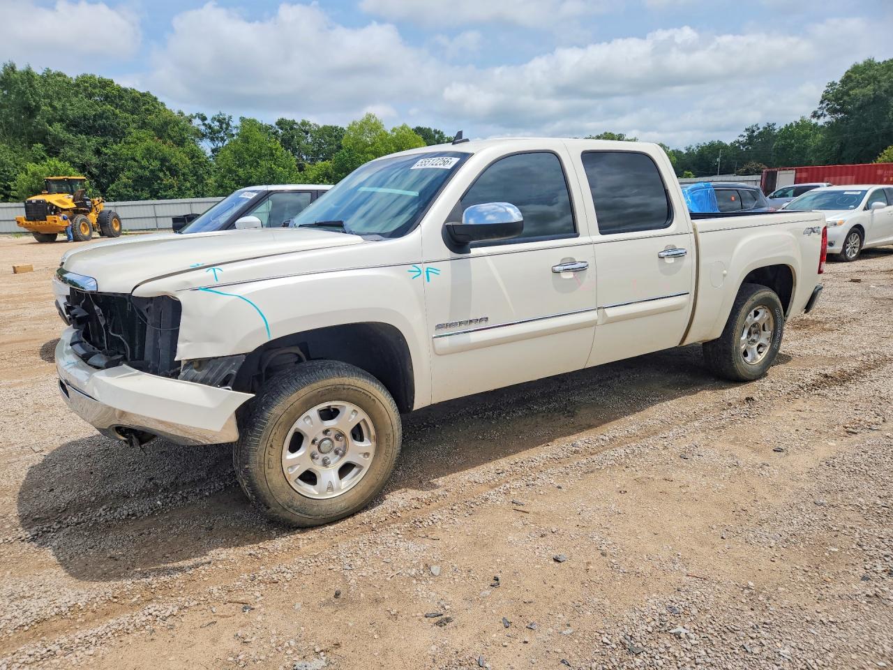 Salvage GMC Sierra Image