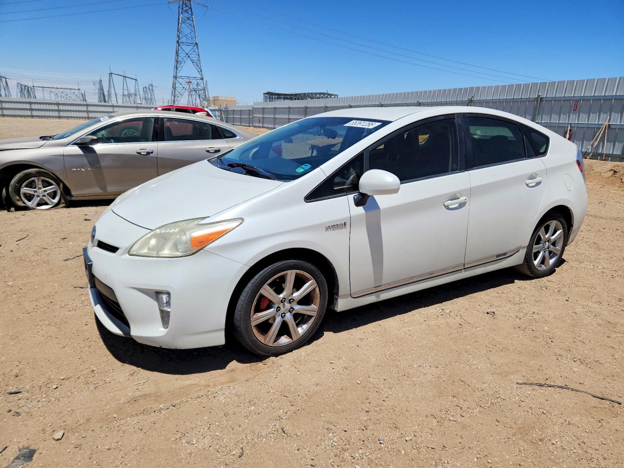 Salvage Toyota Prius Image