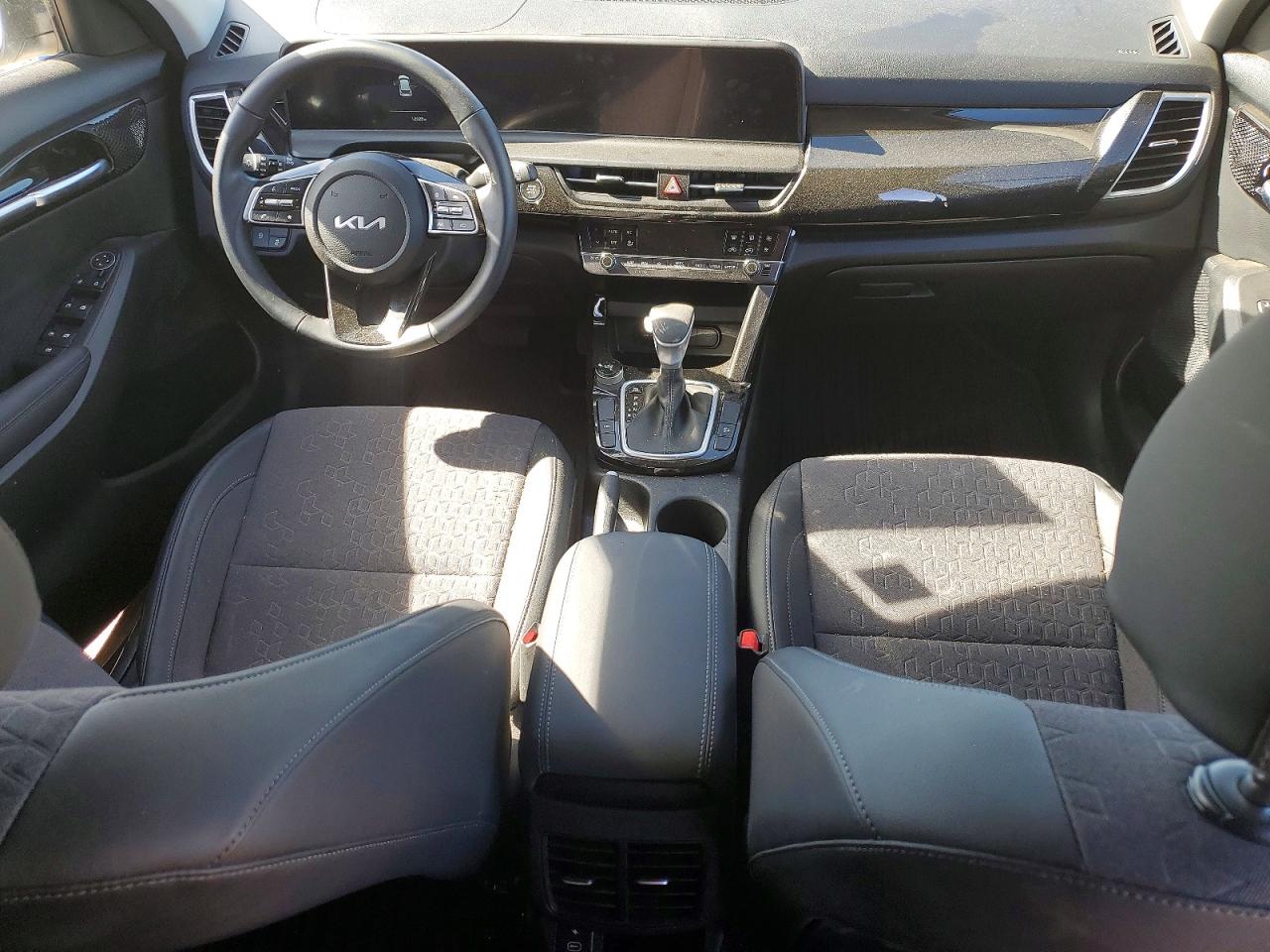 Kia Seltos S