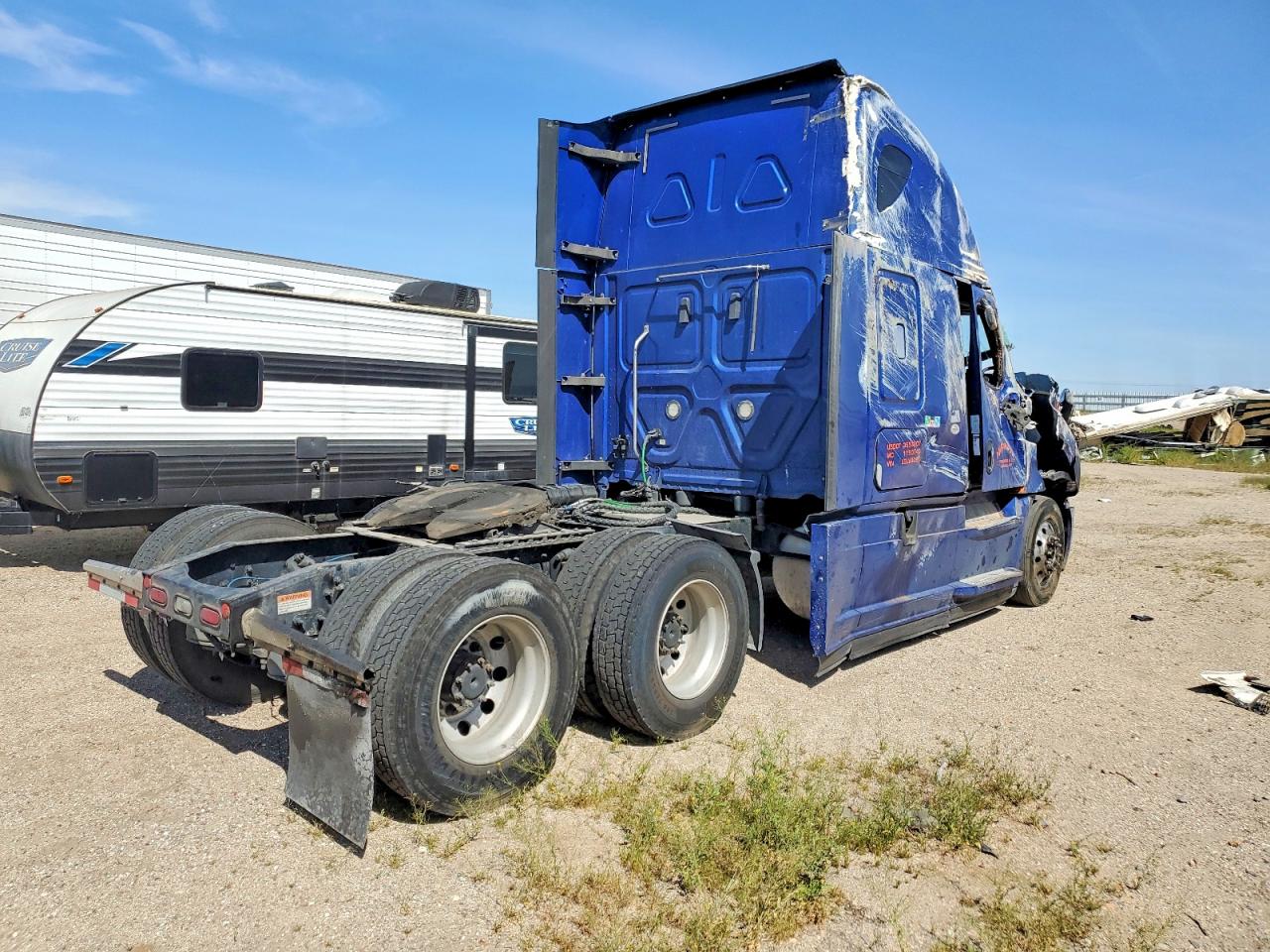 Freightliner Cascadia 126