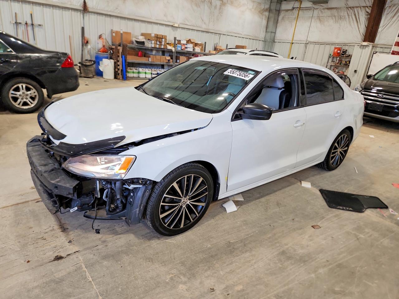 Salvage Volkswagen Jetta Image