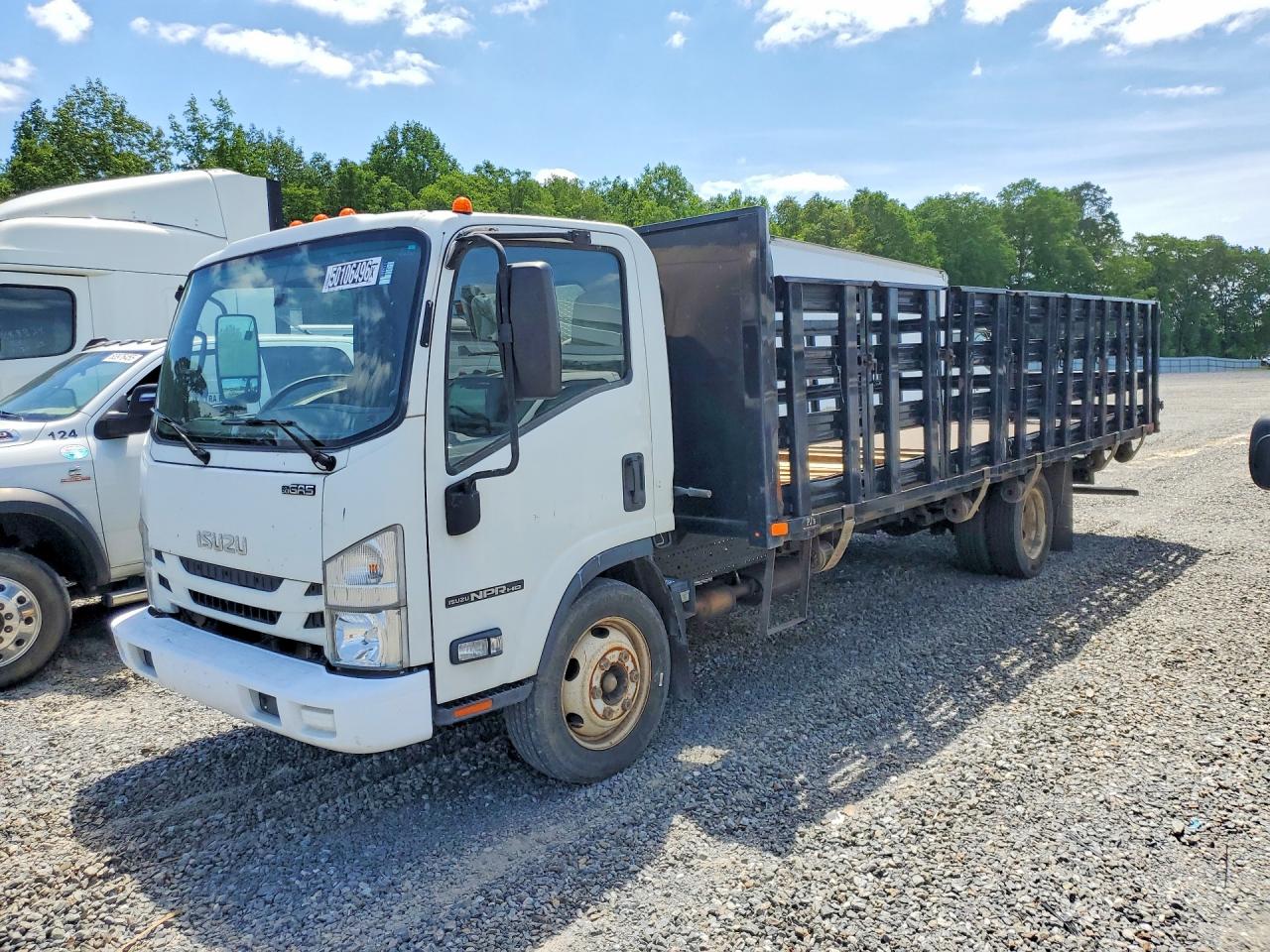 Salvage Isuzu Npr Image