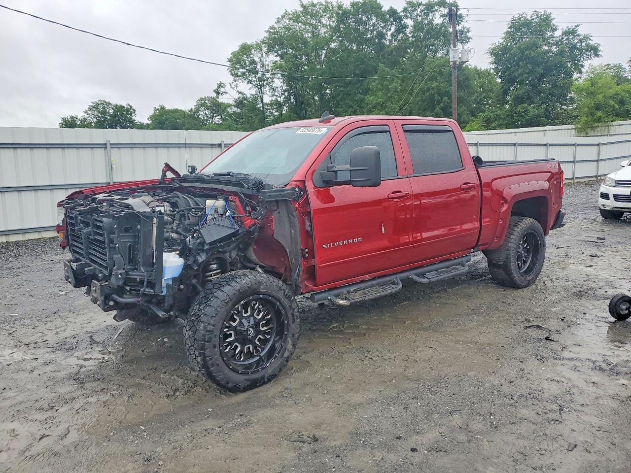 Salvage Chevrolet Silverado Image